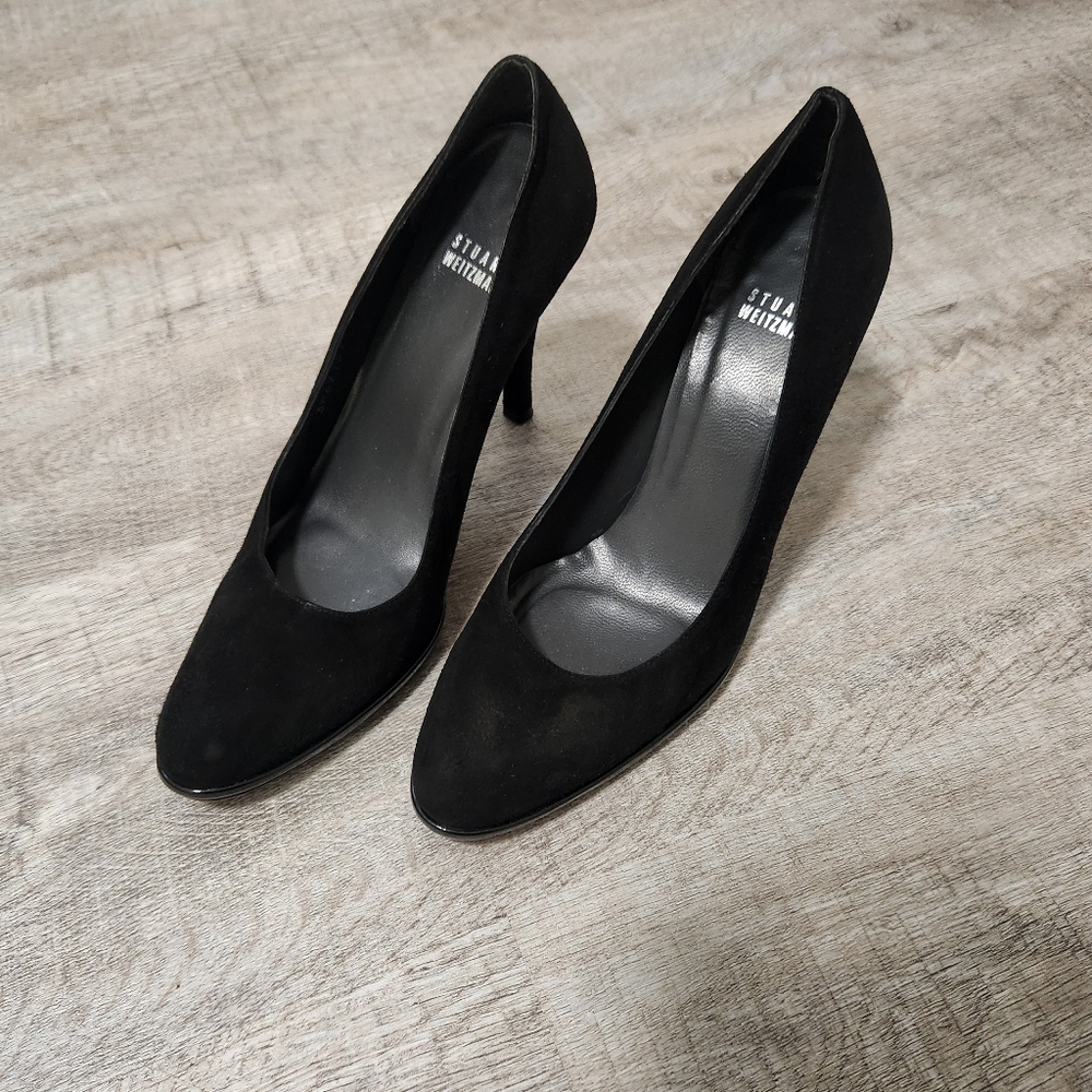 Stuart Weitzman Black Velvet Round Toe Heels Size 7½